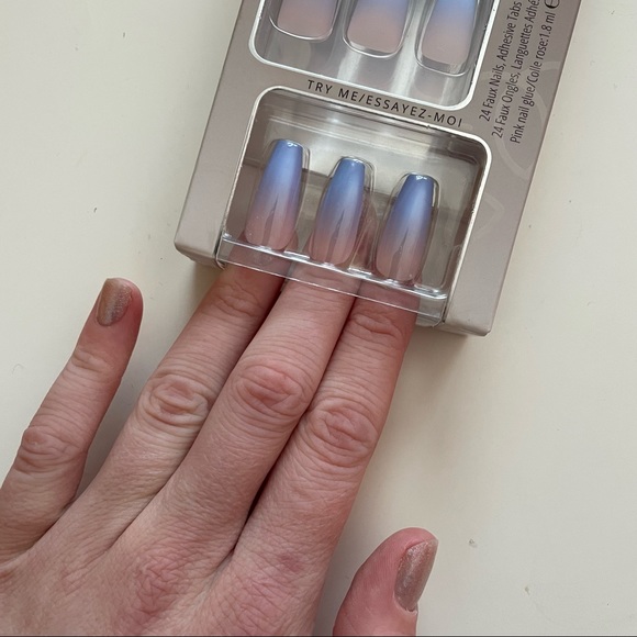 💚3/$15💚 NWT Vegan Helios Ombré Gel Effect Press On Nail Manicure Kit - Picture 2 of 7